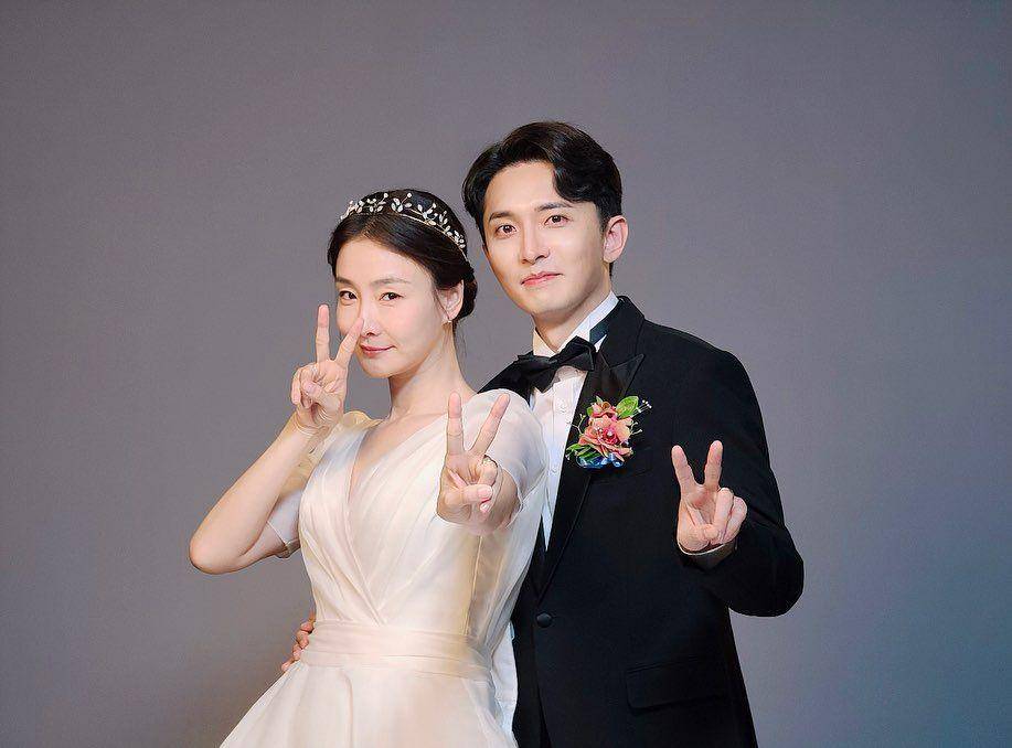 Park Hyo Joo dan Yoon Na Moo di balik layar Now, We Are Breaking Up (instagram.com/nowwearebreakingup_official)