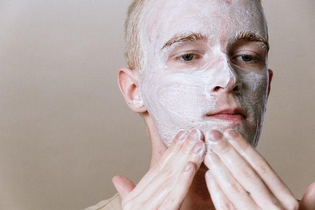 5 Kelebihan Face Scrub dengan Butiran Halus di Dalamnya