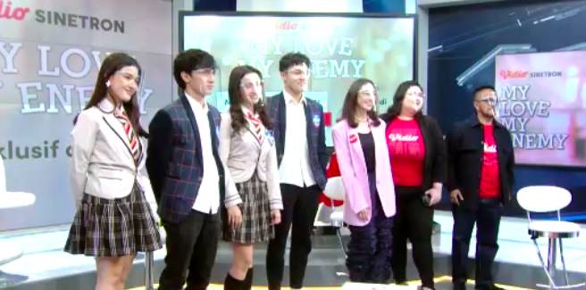 Pemain dalam konferensi pers My Love My Enemy, Kamis (11/11/2021) (dok. IDN Times/Maria Helen Oktavia)