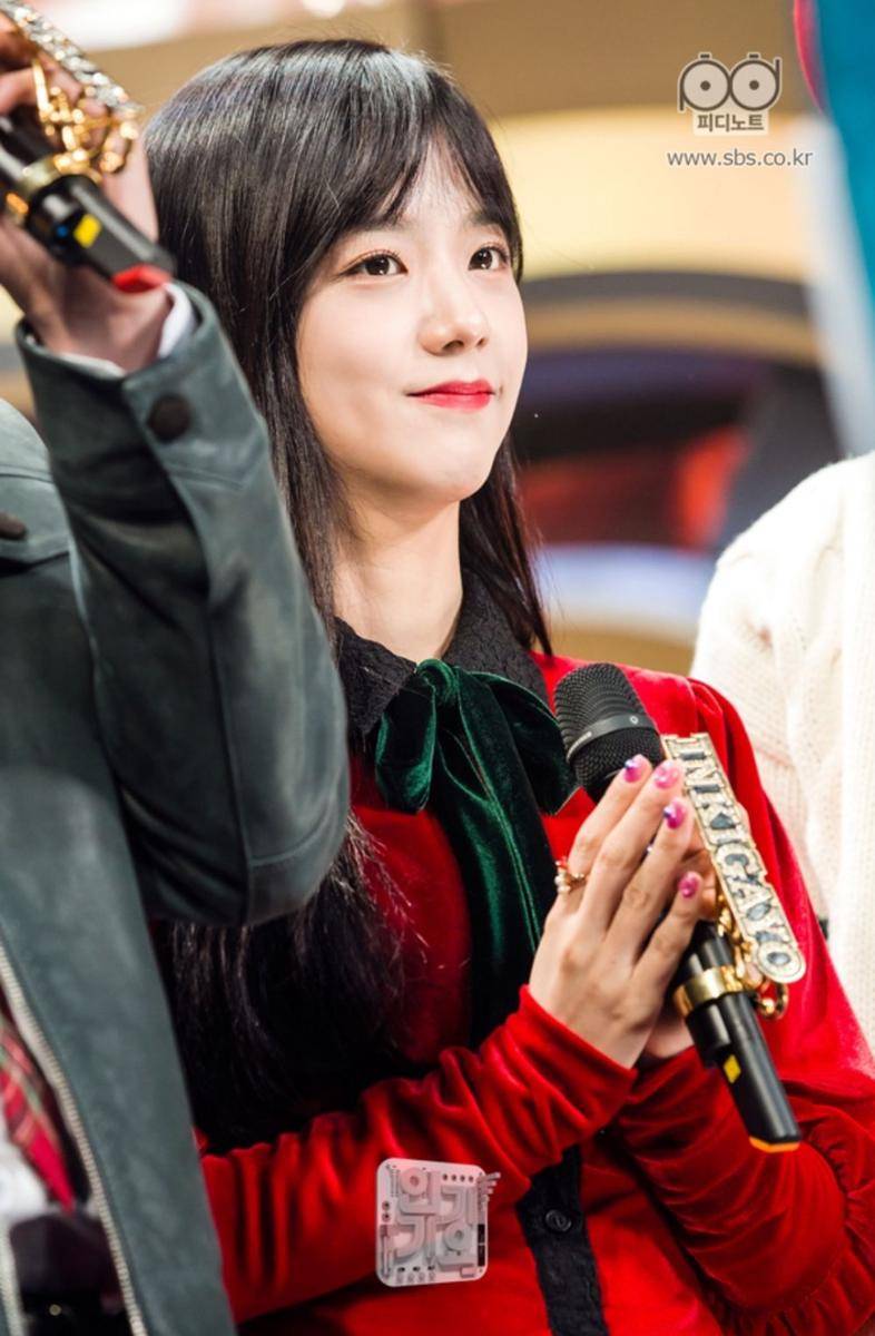 Jisoo BLACKPINK (program.sbs.co.kr)
