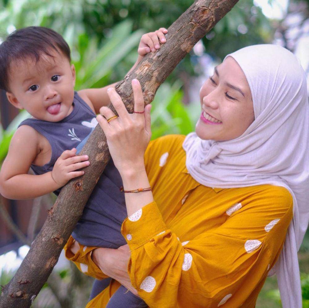 Zaskia Adya Mecca dan Bhaj Kama (instagram.com/zaskiadyamecca)