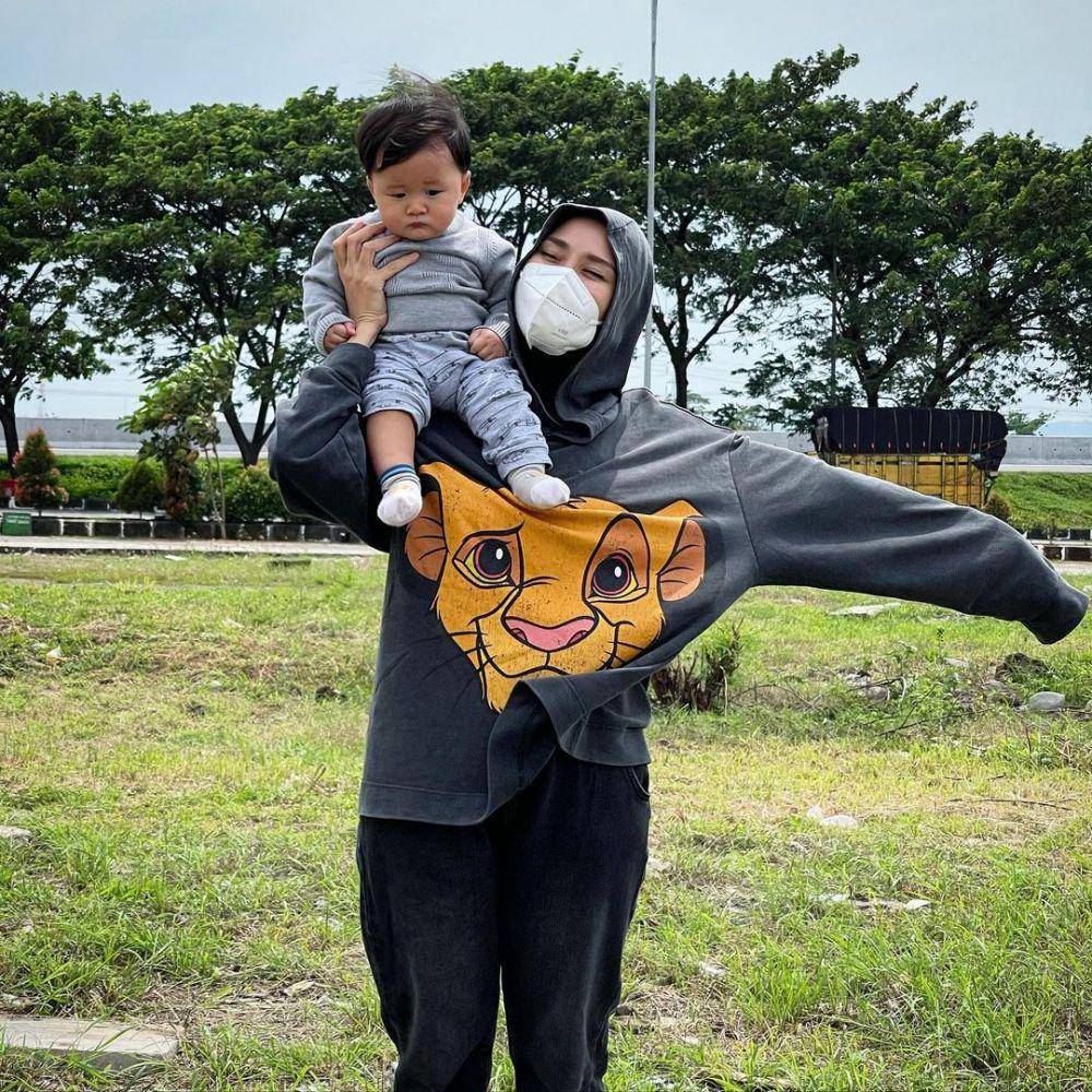 Zaskia Adya Mecca dan Bhaj Kama (instagram.com/zaskiadyamecca)