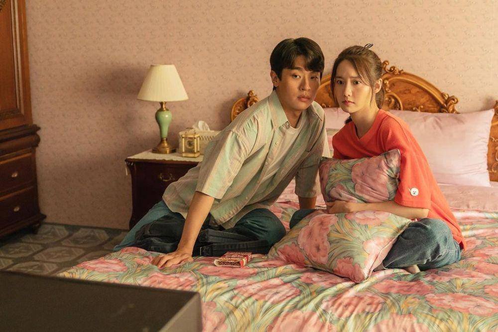 Yoona dan Park Jung Min di film Miracle (instagram.com/limyoona__official)