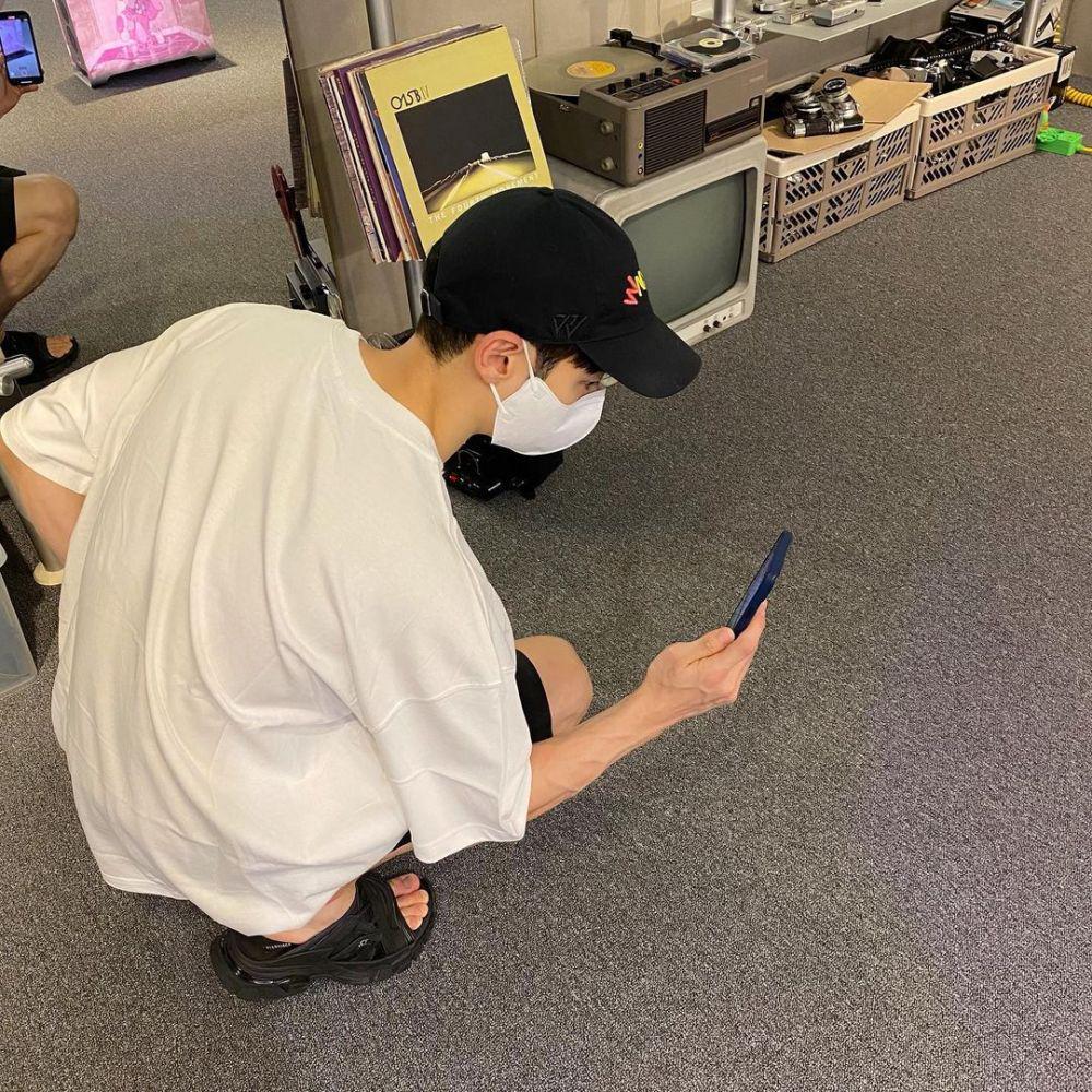 Lee Je Hoon (instagram.com/leejehoon_official)