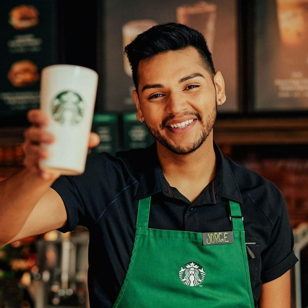 karyawan starbucks (instagram.com/starbucks)