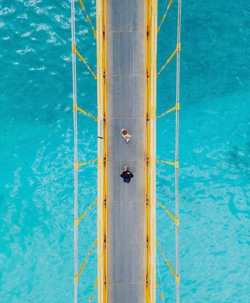 Jembatan Kuning menuju Nusa Lembongan (instagram.com/honeycombersbali)