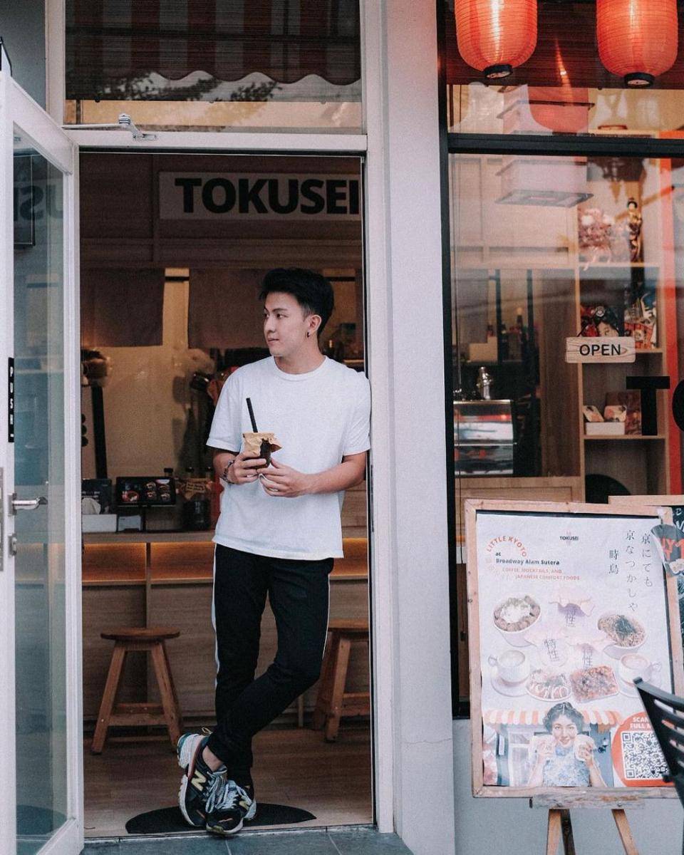 TOKUSEI (instagram.com/tokusei.id)