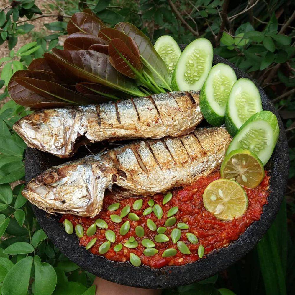 Sambal lamtoro (instagram.com/kartinidjauhari)