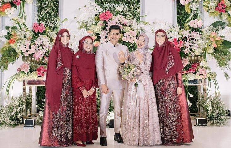 Ibu ricis (Instagram.com/riaricis1795)