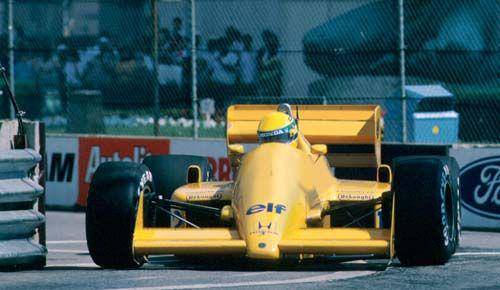 Ayrton Senna meraih kemenangan terakhir bagi Lotus pada GP Detroit 1987 (ayrton-senna.net)