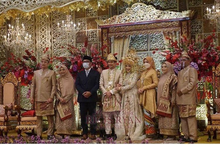 Ibu dan ricis (Instagram.com/officialmnctv)