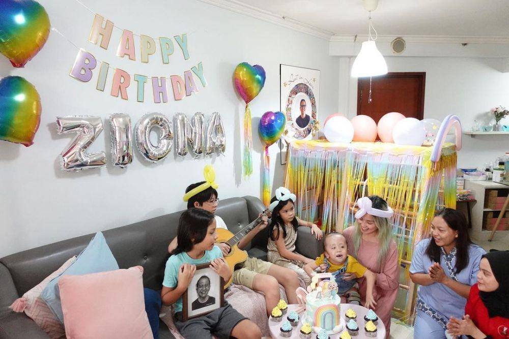potret ulang tahun Ziona (instagram.com/zurielparis)