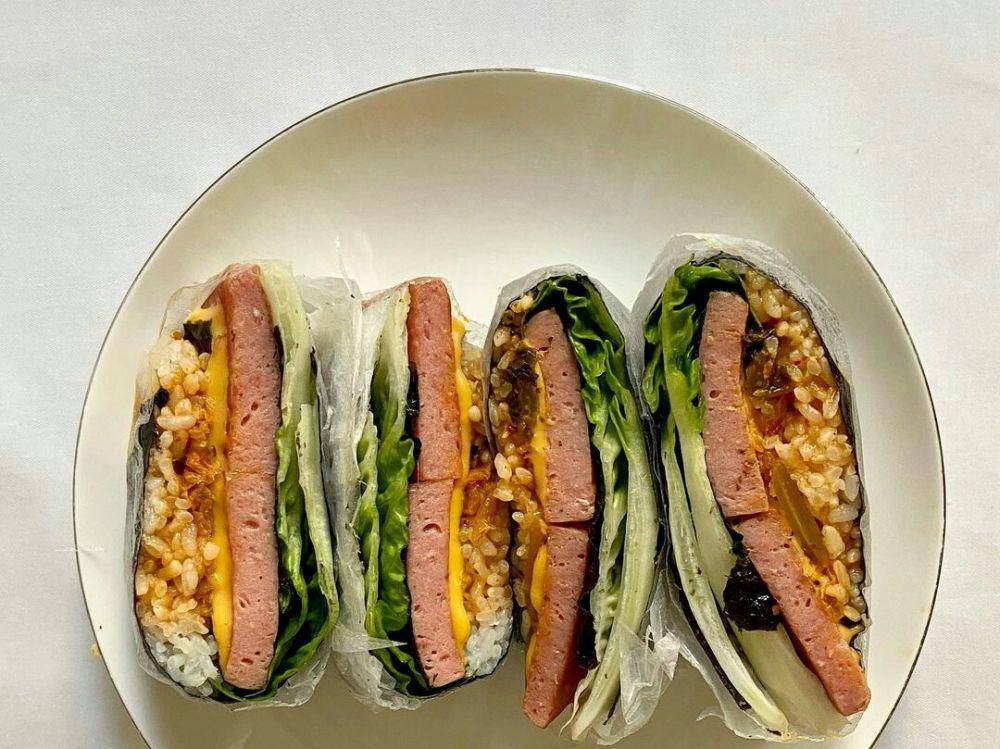 folded kimbap (instagram.com/jinjubu_table)