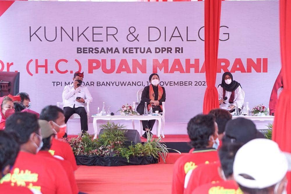 Ketua DPR RI Puan Maharani bersama sejumlah menteri temui nelayan Banyuwangi. IDN Times/Istimewa