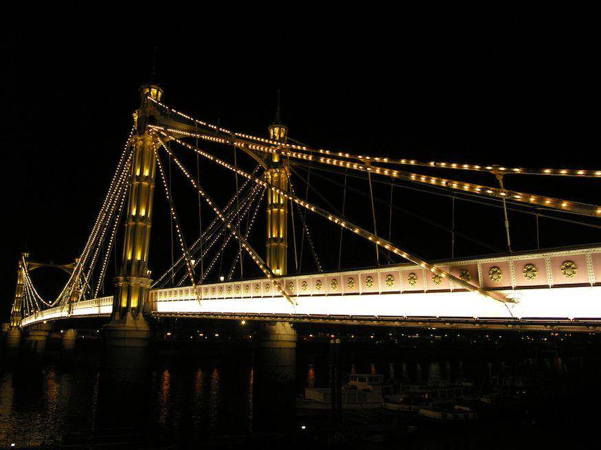 Albert Bridge credit Dave Gorman (londonist.com)