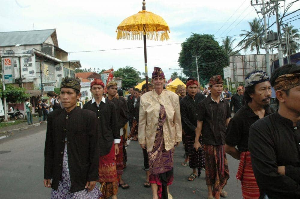 Lambung dan Pegon, Pakaian Adat Suku Sasak Lombok