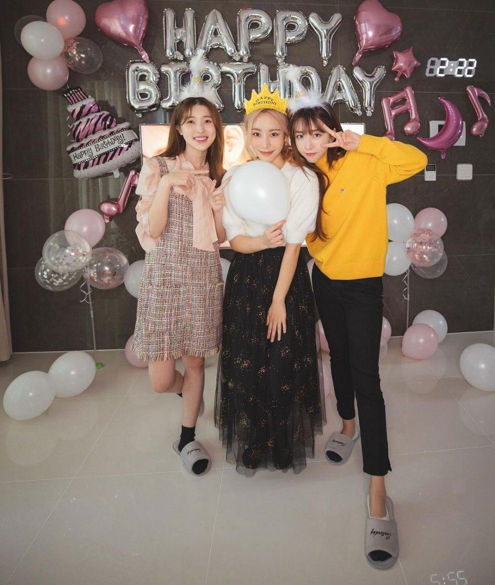 Sunny Dahye, Kang Nara dan Jini Hyeon (instagram.com/sunnydahye)