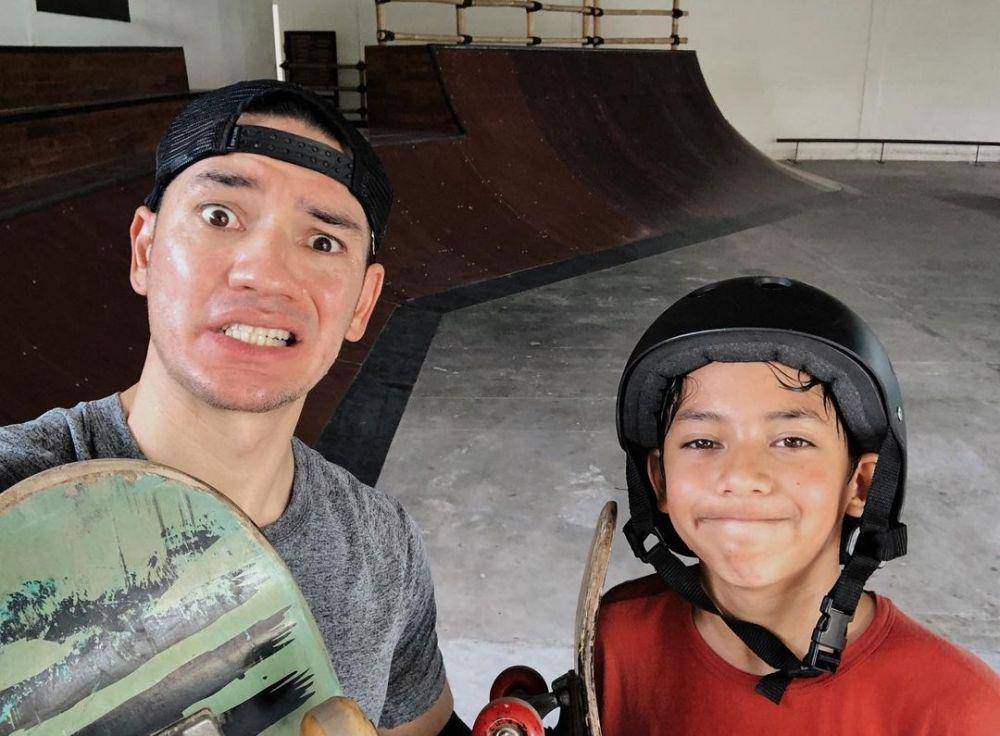 potret Andrew White bersama Jason (instagram.com/andrew.white._)