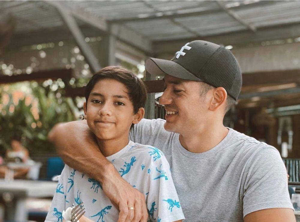 potret Andrew White bersama Jason (instagram.com/andrew.white._)