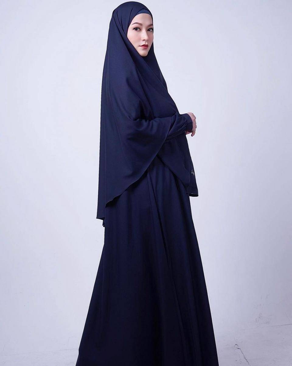 Lyra Virna (instagram.com/fadlanmuhammad)