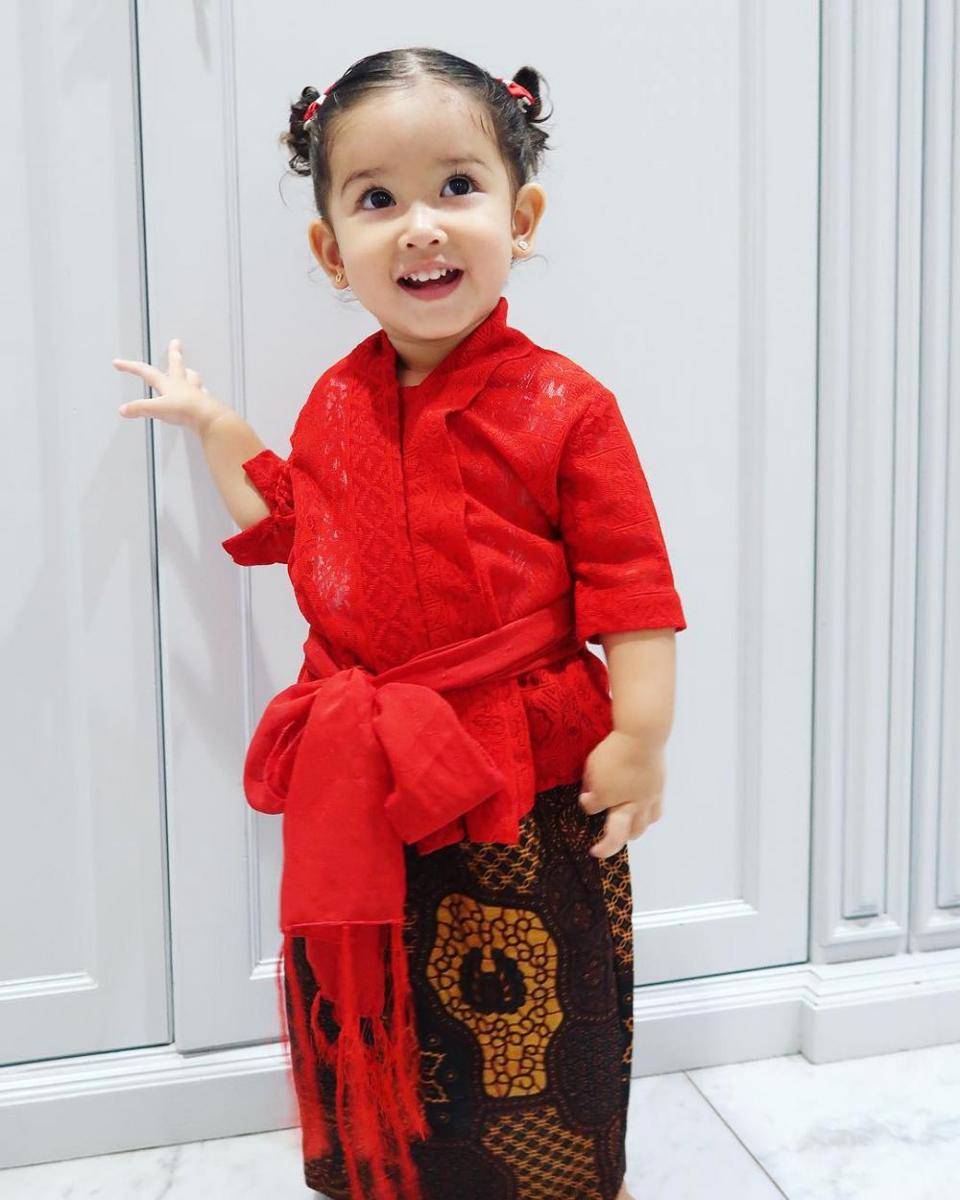 Seraphina Rose Sumarnaningsih Soerjosoemarno (instagram.com/yaswildblood)