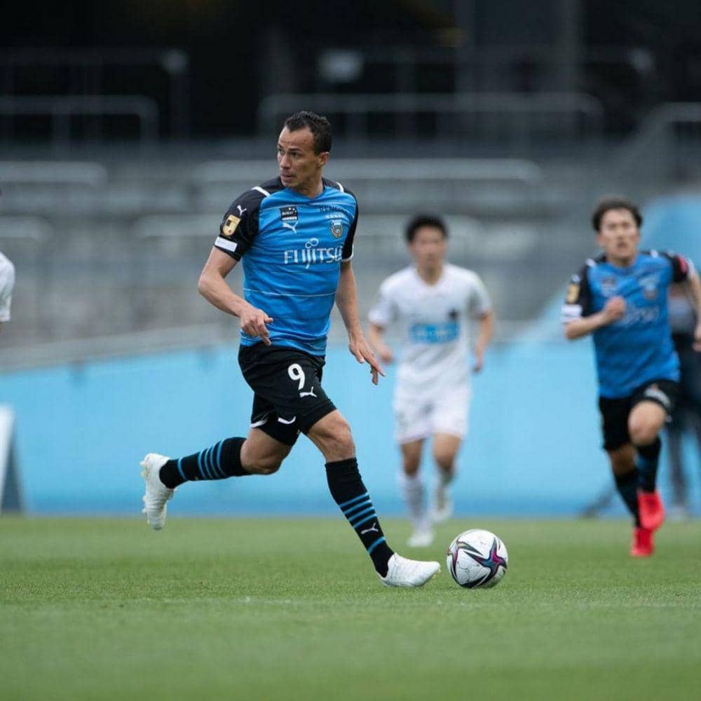 Leandro Damiao tampil membela Kawasaki Frontale. (instagram.com/leandrodamiaoo)