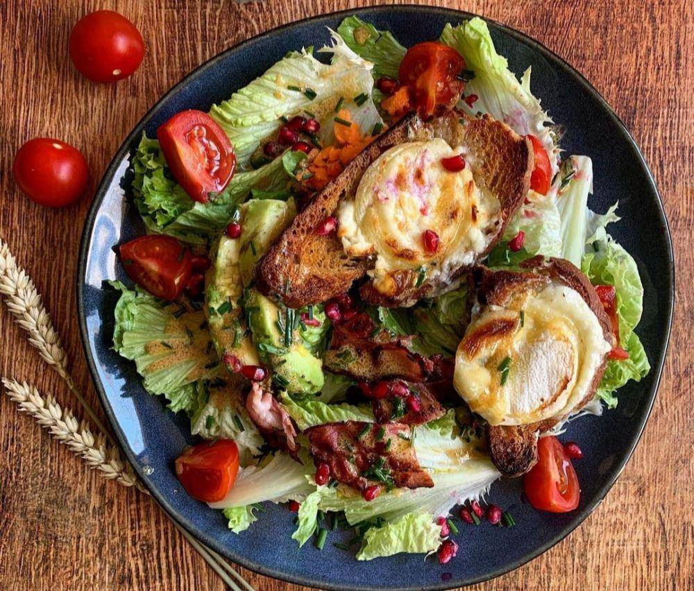 chevre chaud (instagram.com/_lacantinechic_)