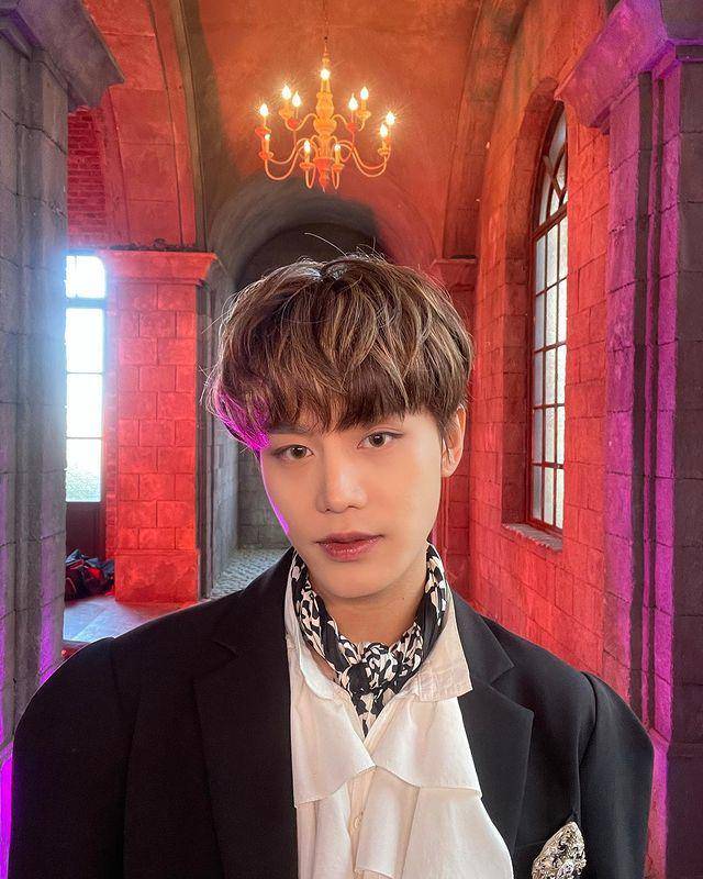 Taeil NCT (instagram.com/nct127)