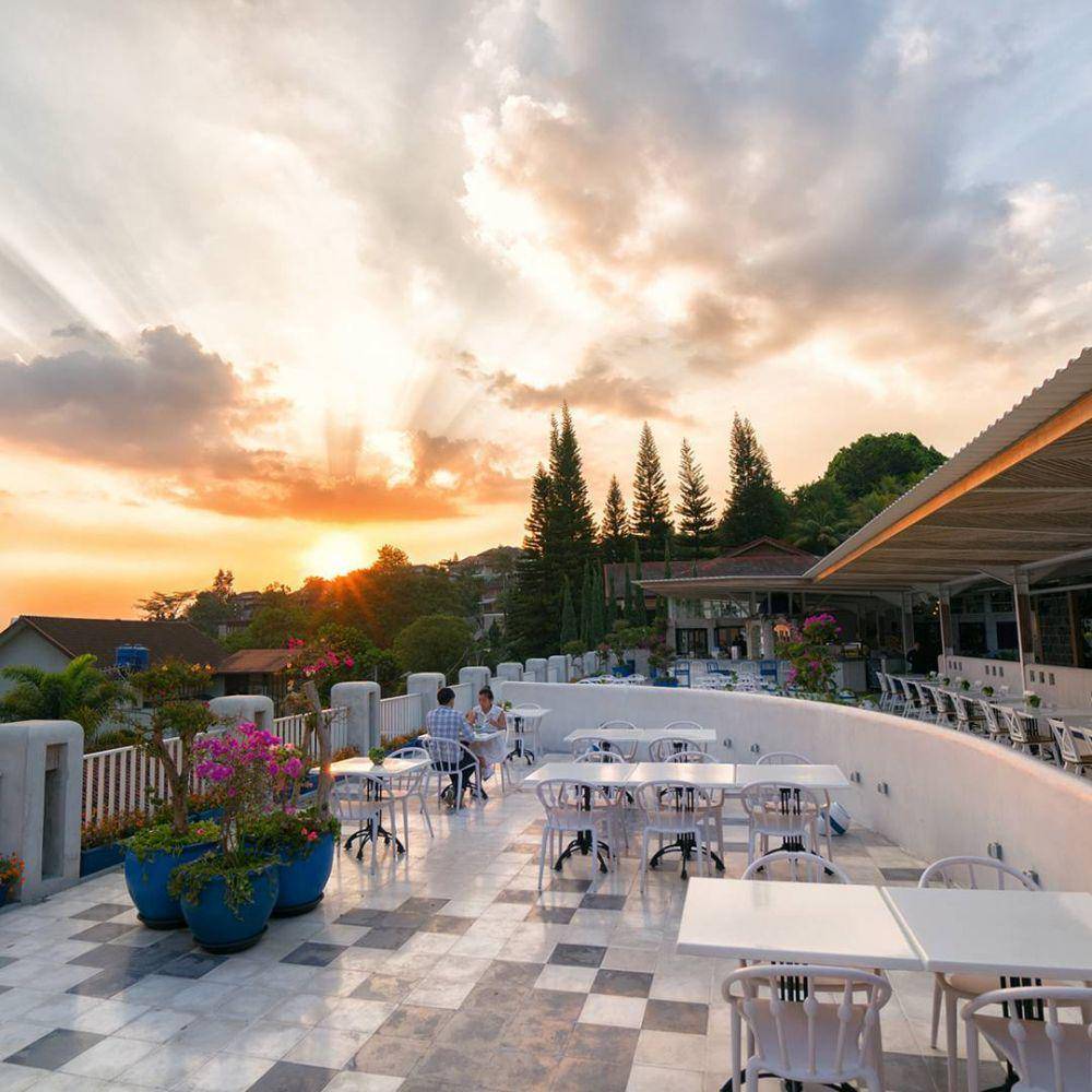 Orofi Café by The Valley (instagram.com/orofi.cafe)