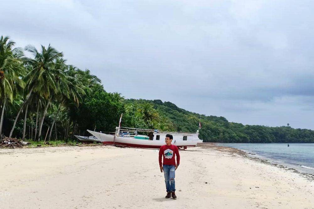 Pantai Samboang (instagram.com/arie_beknows)