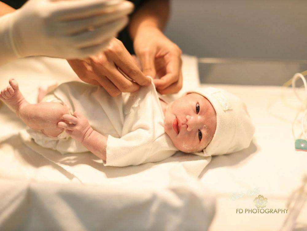 potret Baby Bible, anak Felicya Angelista dan Hito Caesar (instagram.com/buahcintabyfdphotography)