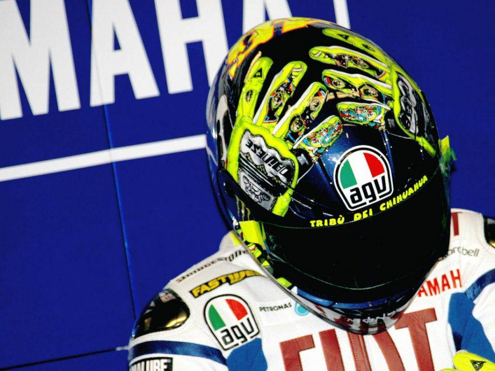 Hands (motogp.com)