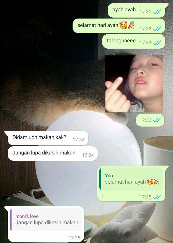 Balasan chat ucapan hari ayah (twitter.com/cassiotte)