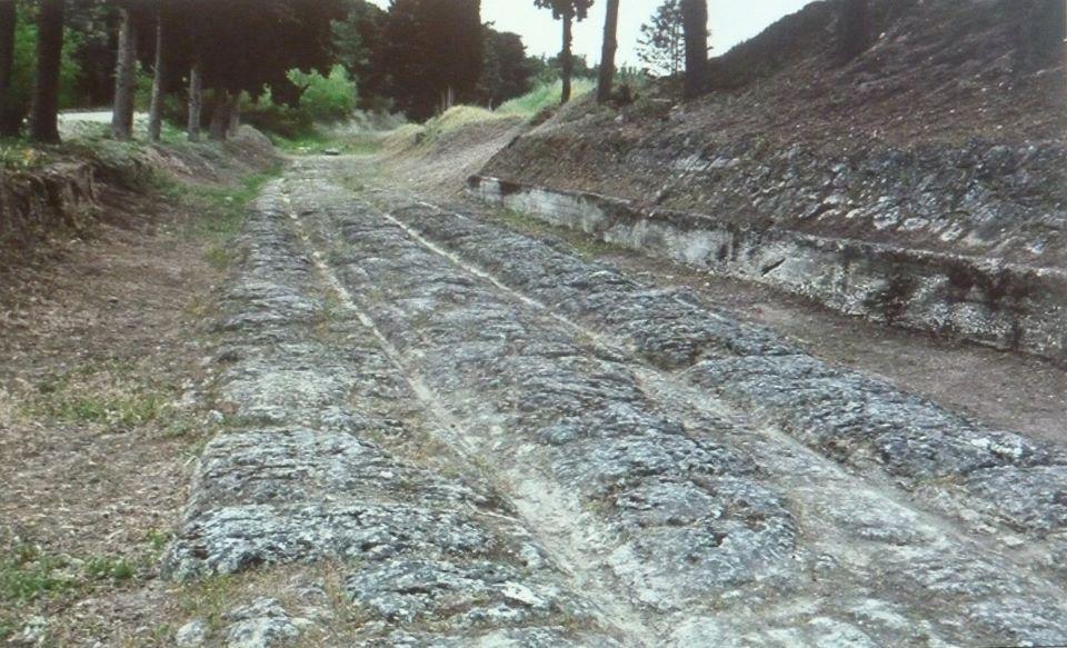 potret Diolkos di Yunani (twitter.com/tzoumio)