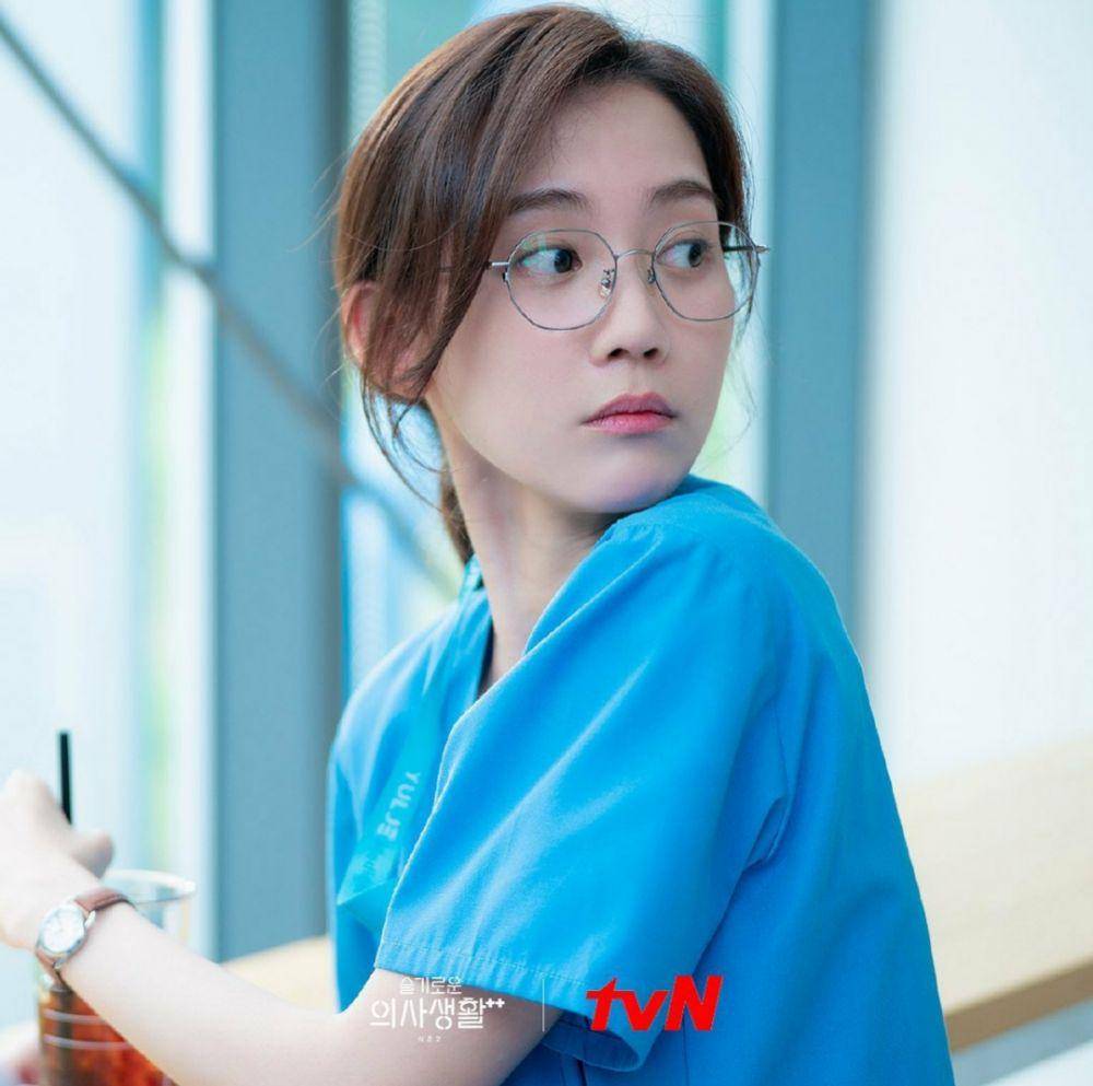 Shin Hyun Bin di Hospital Playlist (instagram.com/hospitalplaylist_official)