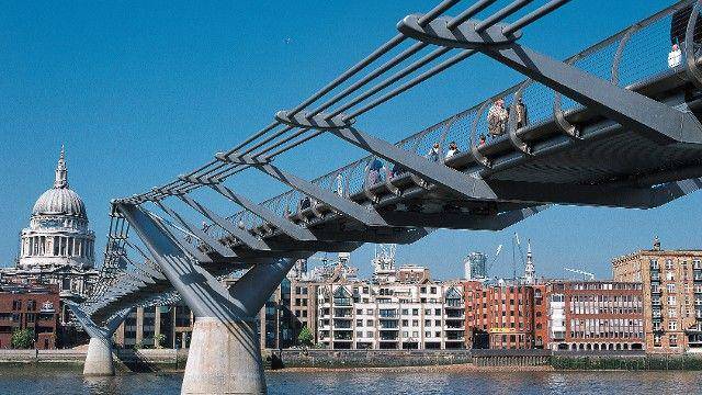 Millennium Bridge (visitlondon.com)
