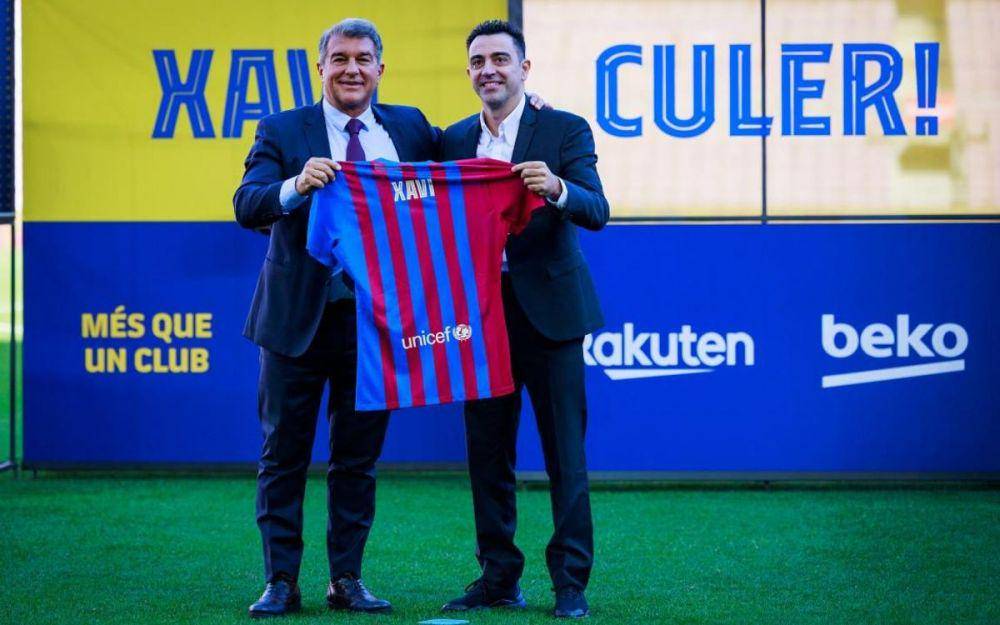 Perkenalan Xavi Hernandez sebagai pelatih baru Barcelona musim 2021/2022. (fcbarcelona.com)