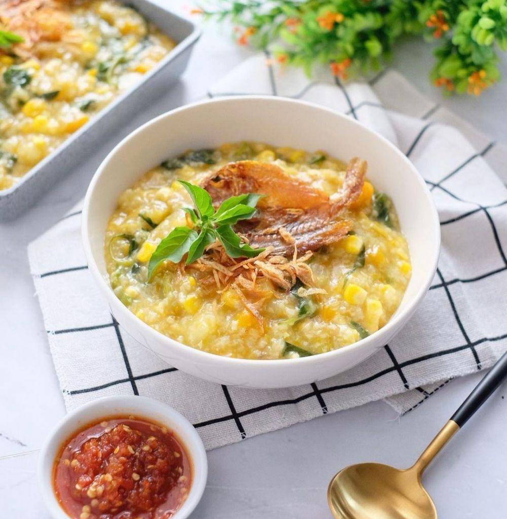 sajian bubur Manado (instagram.com/agustin_angela)