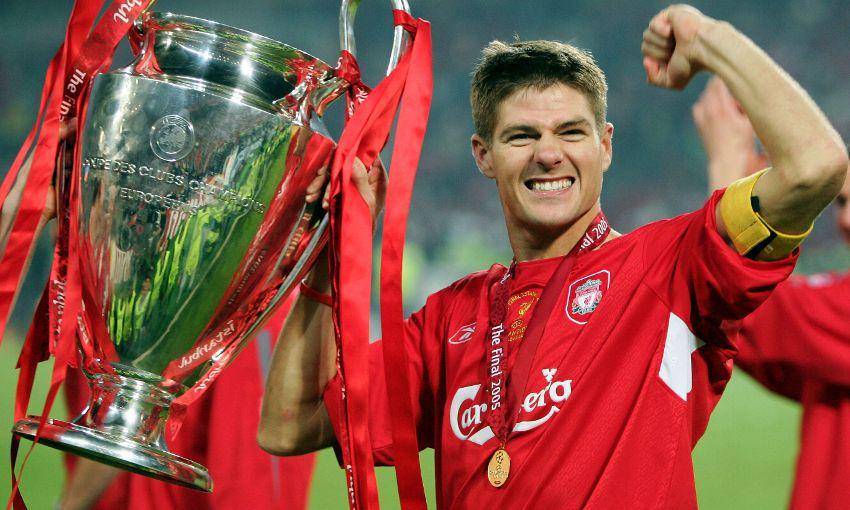 Steven Gerrard ketika menjuarai gelar Liga Champions 2005. (liverpoolfc.com)