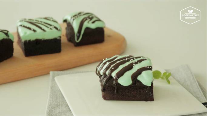 ilustrasi mint brownie (dok. youtube.com/Cooking tree 쿠킹트리)