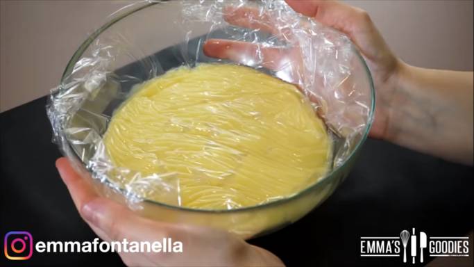 ilustrasi krim custard (dok. youtube.com/Emma's Goodies)