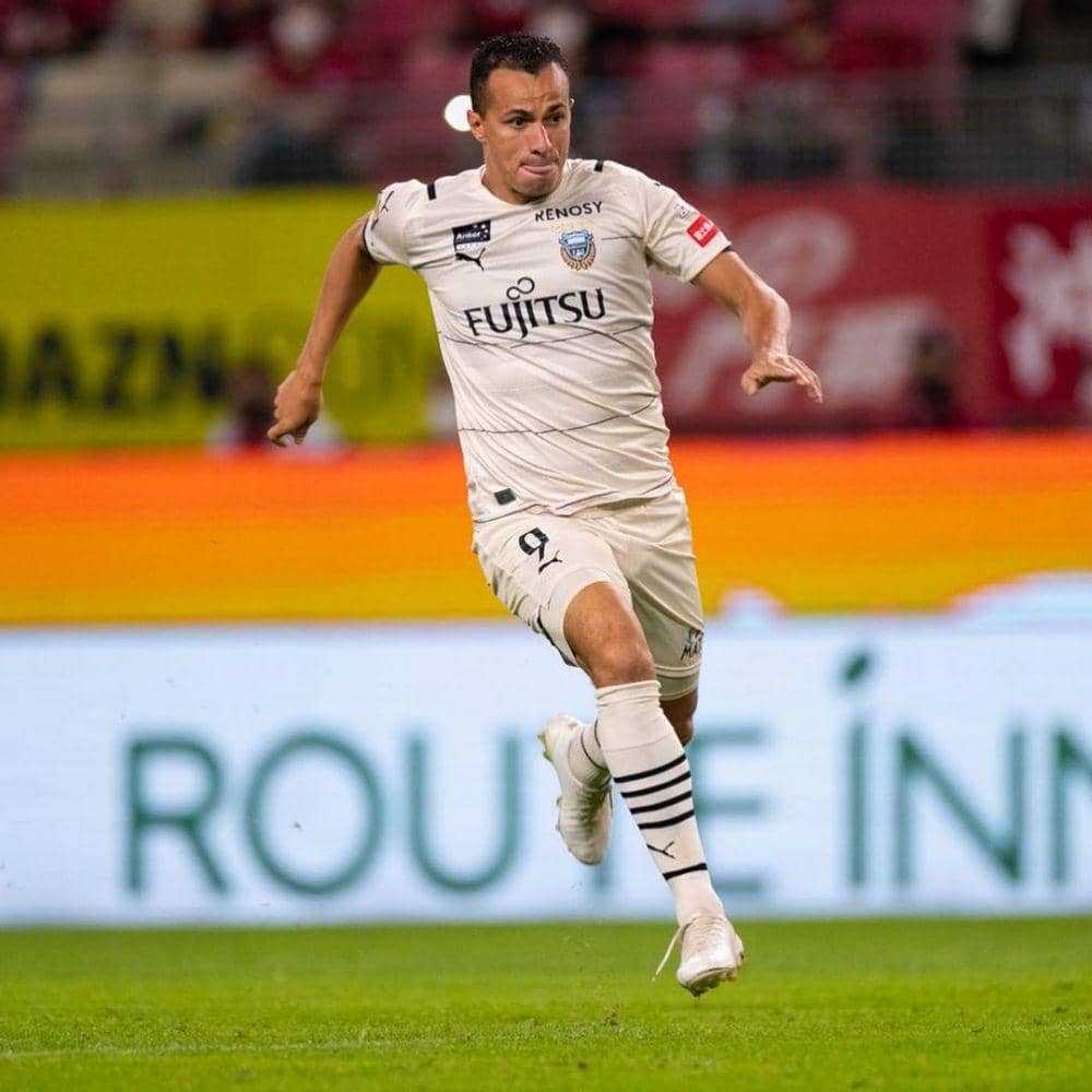 Leandro Damiao tampil membela Kawasaki Frontale. (instagram.com/leandrodamiaoo)
