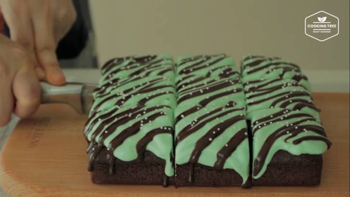 ilustrasi mint brownie (dok. youtube.com/Cooking tree 쿠킹트리)