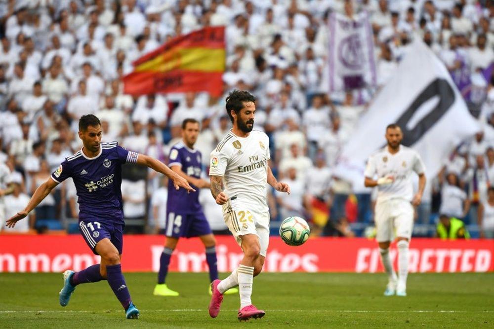 Isco beraksi di lapangan bersama Real Madrid. (besoccer.com)