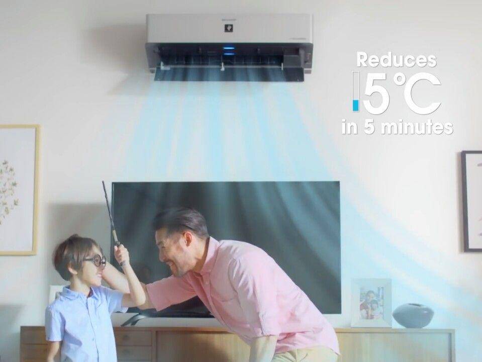 Produk AC AIoT Sharp dengan teknologi cepat dingin. (youtube.com/Sharp Malaysia)