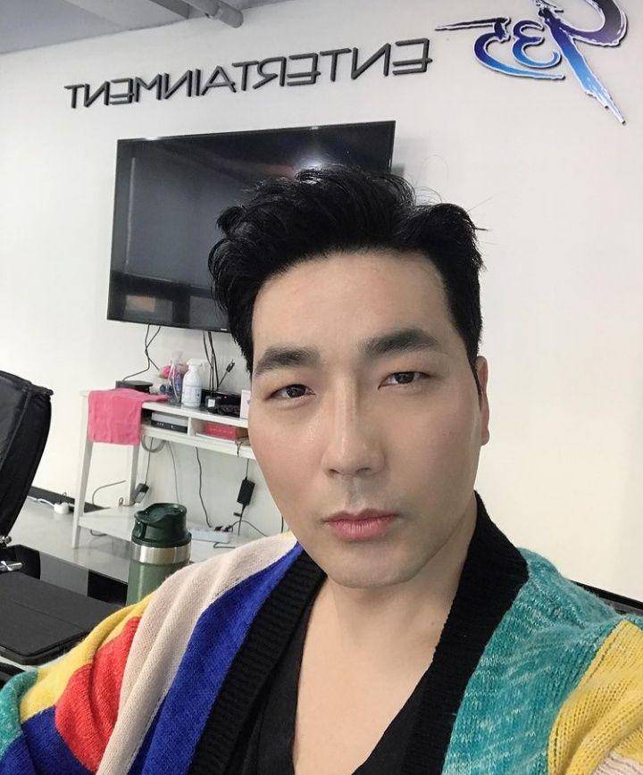 Ha Do Kwon (instagram.com/hadokwon2018)