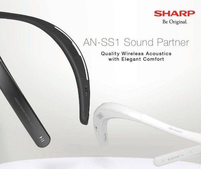 Shoulder speaker dari SHARP. (instagram.com/sharp_singapore)