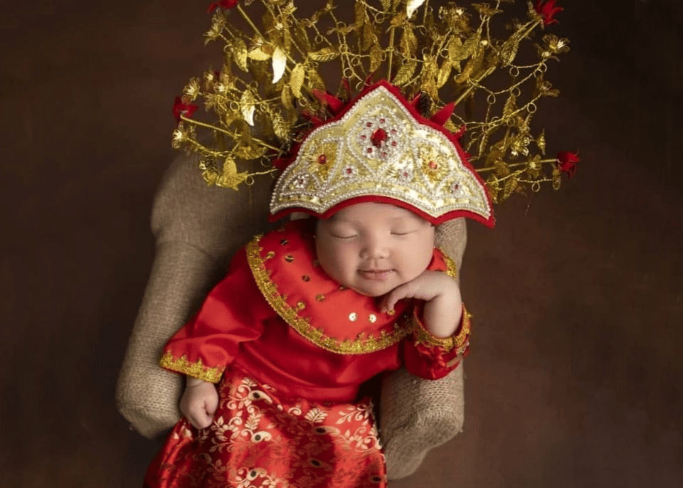 10 Newborn Photoshoot Sarah Eliana Purnama, Putri Bungsu Ahok