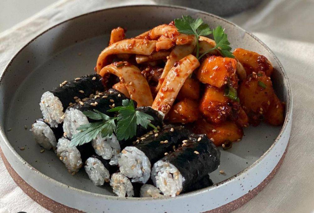 Chungmu gimbap (instagram.com/ejskitchen1004)