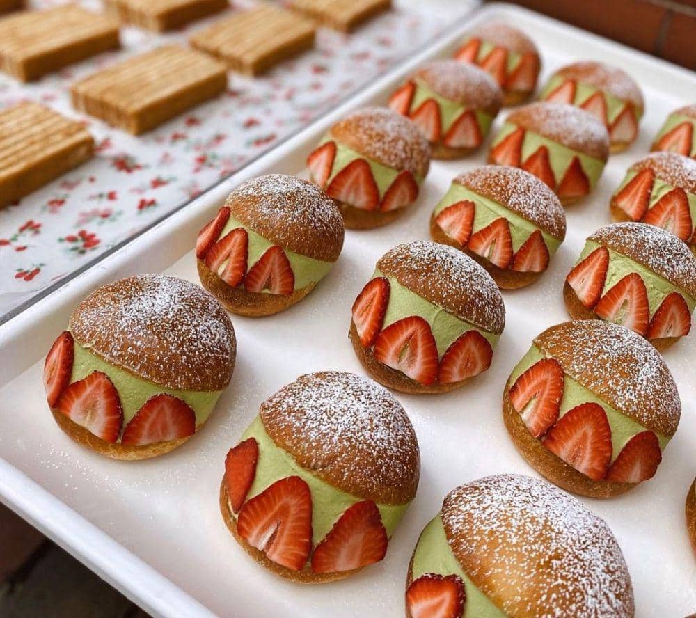 maritozzi (instagram.com/hanaquon)